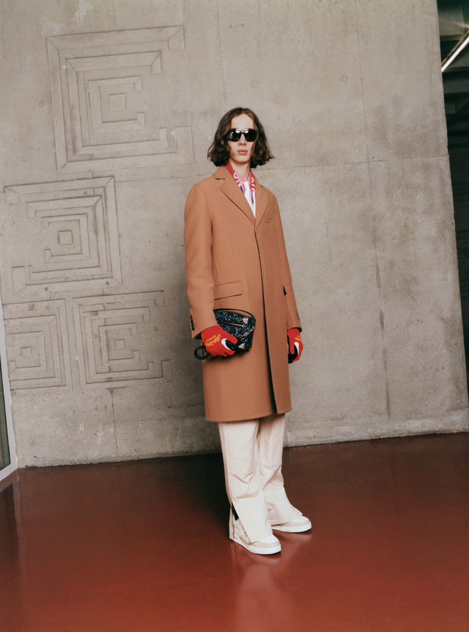 Louis-Vuitton-Pre-Spring-2023-Collection-38